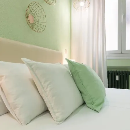 Charming Gran Via Center Apartment Madrid Exterior photo